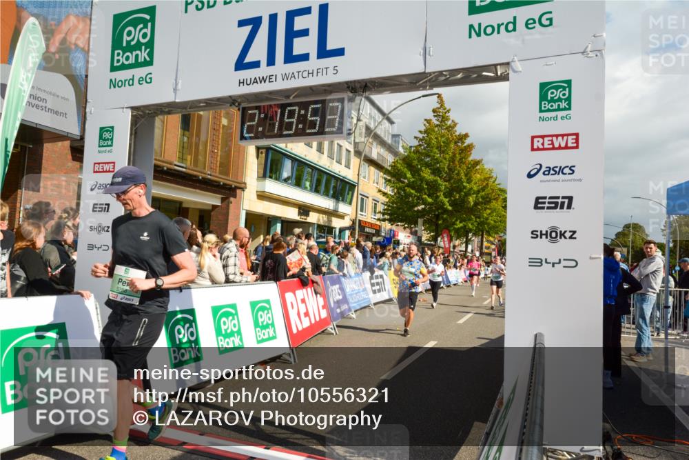 20.09.2026 - PSD Bank Halbmarathon LAZAROV Photography http://msf.ph/oto/10556321 20.09.2026 12:19:53 Ziel 1323, 1777, 2436, 2549, 2787, 3180, 3288, 4626 meine-sportfotos.de