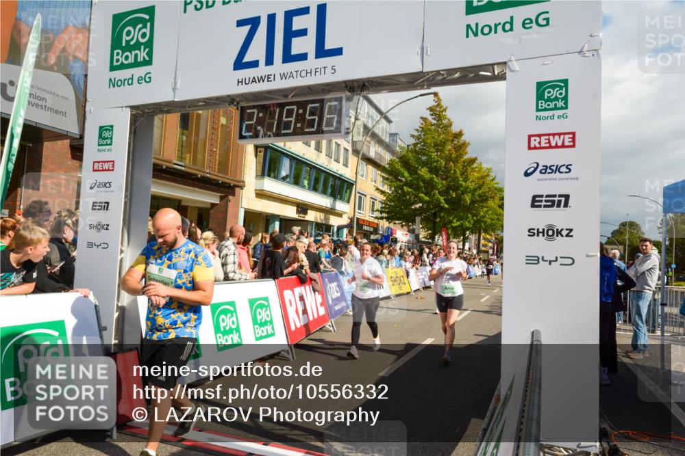 20.09.2026 - PSD Bank Halbmarathon LAZAROV Photography http://msf.ph/oto/10556332 20.09.2026 12:19:56 Ziel 1323, 1777, 2436, 2549, 2787, 3180, 3288, 3429, 3688, 3735, 4626 meine-sportfotos.de