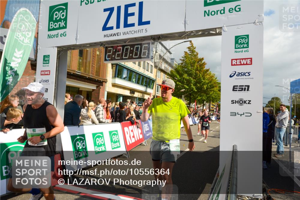 20.09.2026 - PSD Bank Halbmarathon LAZAROV Photography http://msf.ph/oto/10556364 20.09.2026 12:20:05 Ziel 1323, 2436, 2737, 2787, 2933, 3085, 3429, 3688, 3735, 4085, 4626, 4689 meine-sportfotos.de