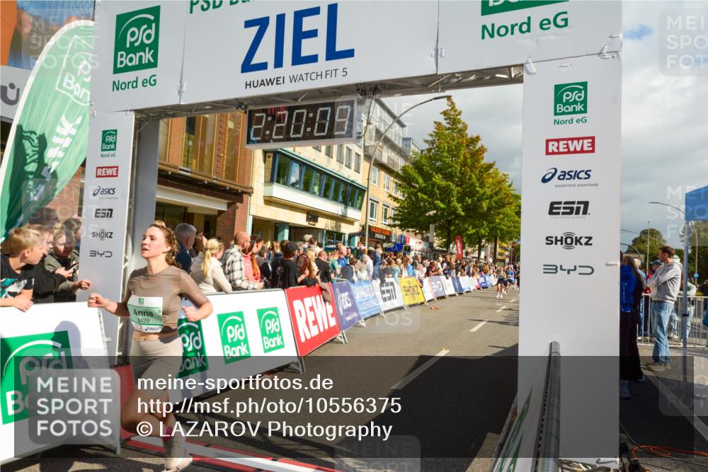 20.09.2026 - PSD Bank Halbmarathon LAZAROV Photography http://msf.ph/oto/10556375 20.09.2026 12:20:08 Ziel 1323, 1892, 2737, 2787, 2933, 3085, 3429, 3688, 3735, 4085, 4270, 4626, 4689 meine-sportfotos.de