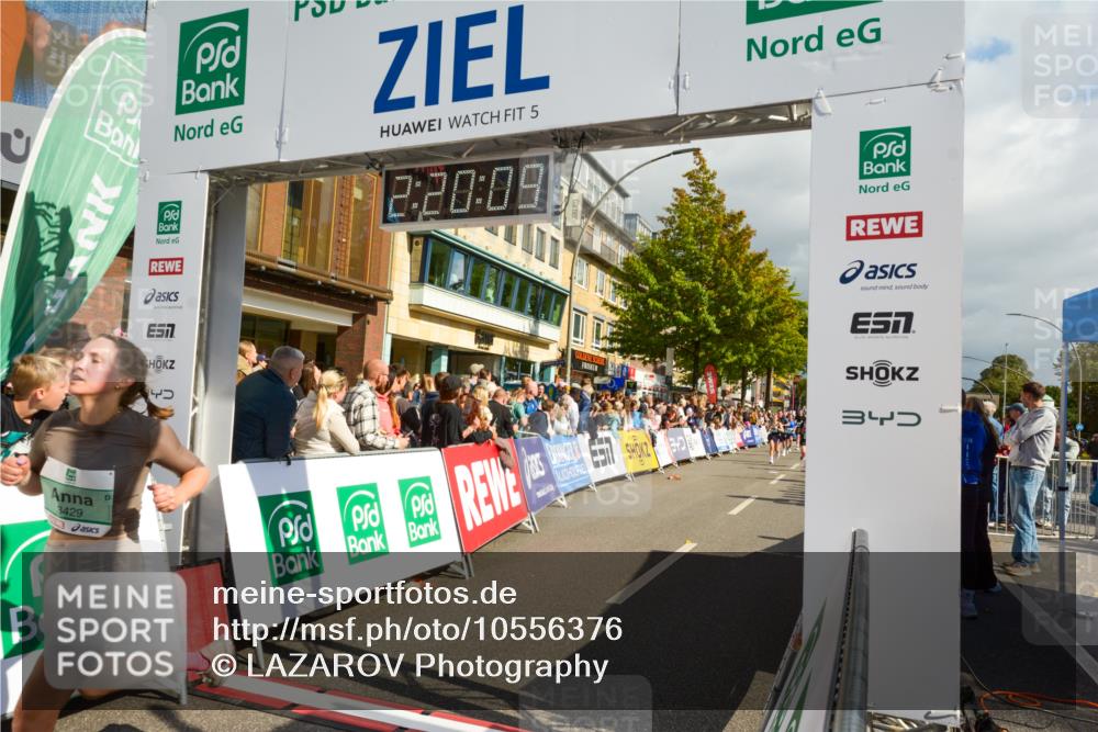 20.09.2026 - PSD Bank Halbmarathon LAZAROV Photography http://msf.ph/oto/10556376 20.09.2026 12:20:08 Ziel 1323, 1892, 2737, 2787, 2933, 3085, 3429, 3688, 3735, 4085, 4270, 4626, 4689 meine-sportfotos.de