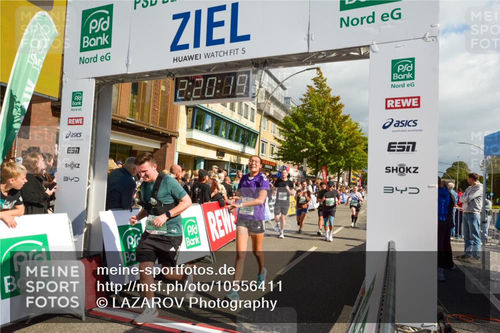20.09.2026 - PSD Bank Halbmarathon LAZAROV Photography http://msf.ph/oto/10556411 20.09.2026 12:20:19 Ziel 1021, 1261, 1294, 1628, 1755, 1892, 2351, 2737, 2933, 3085, 3097, 4085, 4228, 4237, 4270, 4632, 4689 meine-sportfotos.de