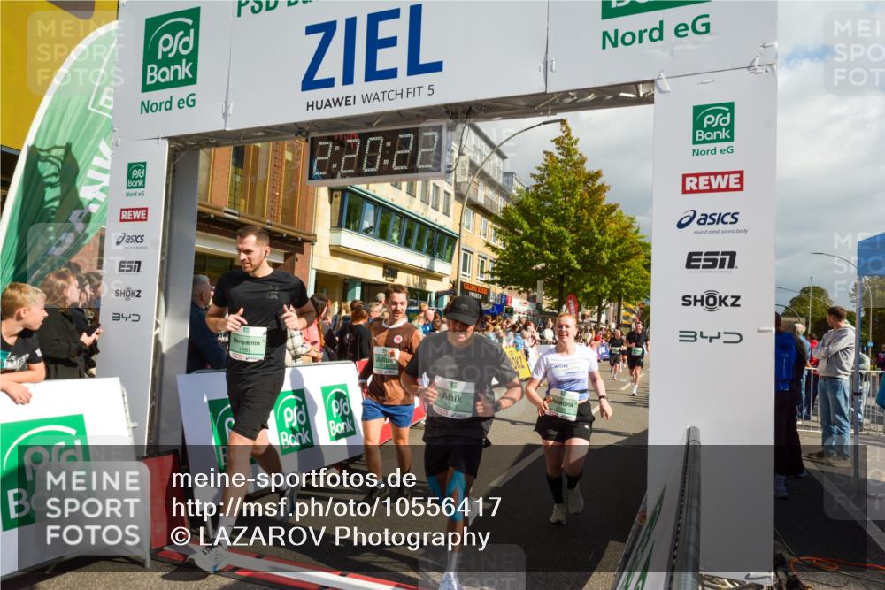 20.09.2026 - PSD Bank Halbmarathon LAZAROV Photography http://msf.ph/oto/10556417 20.09.2026 12:20:21 Ziel 1021, 1261, 1294, 1628, 1755, 1892, 2351, 2737, 2933, 3085, 3097, 4228, 4237, 4270, 4632 meine-sportfotos.de