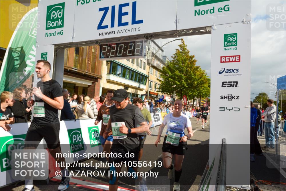 20.09.2026 - PSD Bank Halbmarathon LAZAROV Photography http://msf.ph/oto/10556419 20.09.2026 12:20:21 Ziel 1021, 1261, 1294, 1628, 1755, 1892, 2351, 2737, 2933, 3085, 3097, 4228, 4237, 4270, 4632 meine-sportfotos.de