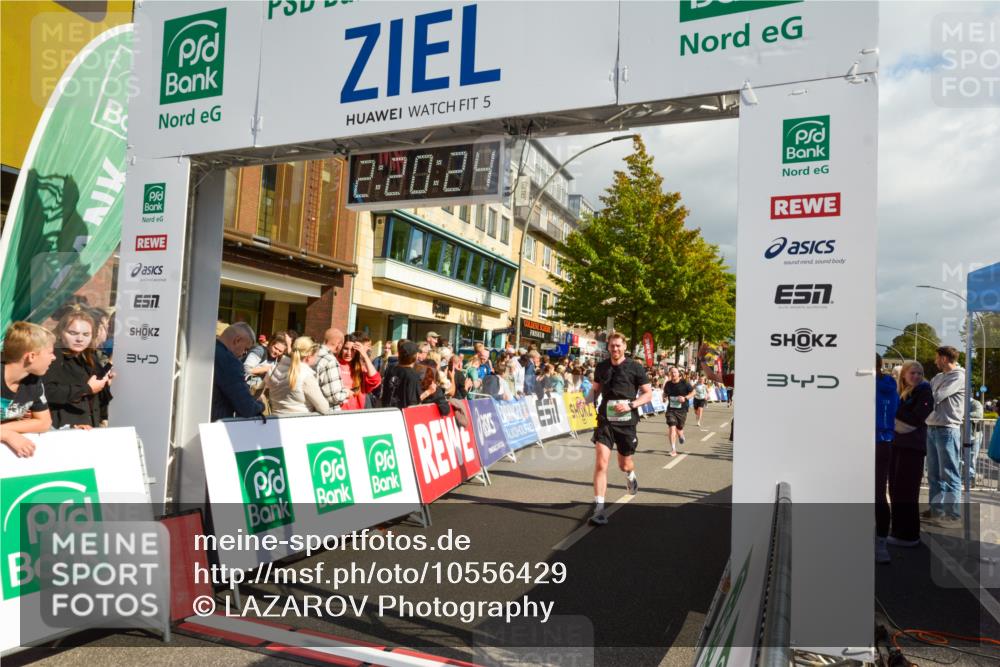 20.09.2026 - PSD Bank Halbmarathon LAZAROV Photography http://msf.ph/oto/10556429 20.09.2026 12:20:24 Ziel 1021, 1261, 1294, 1628, 1755, 1892, 2351, 3097, 3217, 4228, 4237, 4270, 4632, 4754 meine-sportfotos.de