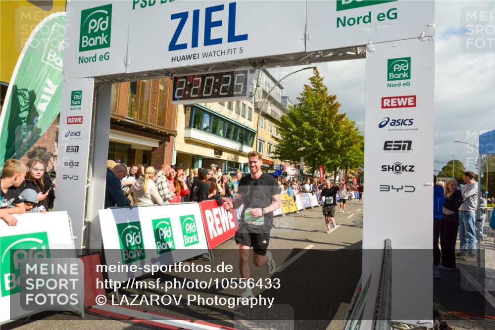 20.09.2026 - PSD Bank Halbmarathon LAZAROV Photography http://msf.ph/oto/10556433 20.09.2026 12:20:24 Ziel 1021, 1261, 1294, 1628, 1755, 1892, 2351, 3097, 3217, 4228, 4237, 4270, 4632, 4754 meine-sportfotos.de