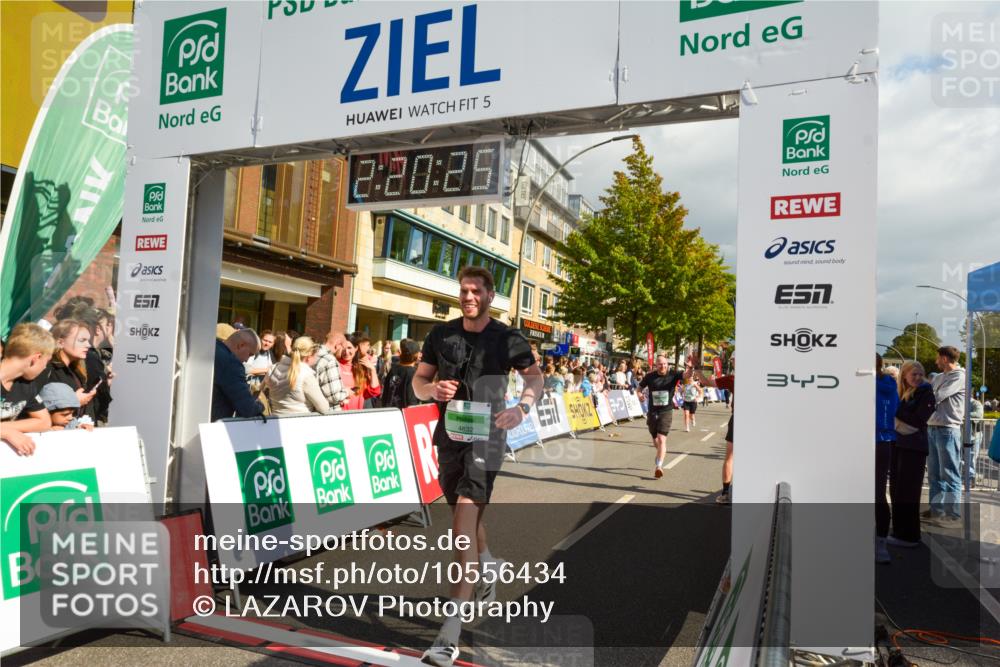 20.09.2026 - PSD Bank Halbmarathon LAZAROV Photography http://msf.ph/oto/10556434 20.09.2026 12:20:25 Ziel 1021, 1261, 1294, 1628, 1755, 1892, 2351, 3097, 3217, 4228, 4237, 4270, 4632, 4754 meine-sportfotos.de