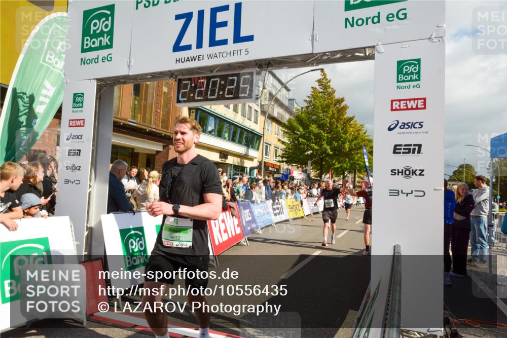 20.09.2026 - PSD Bank Halbmarathon LAZAROV Photography http://msf.ph/oto/10556435 20.09.2026 12:20:25 Ziel 1021, 1261, 1294, 1628, 1755, 1892, 2351, 3097, 3217, 4228, 4237, 4270, 4632, 4754 meine-sportfotos.de