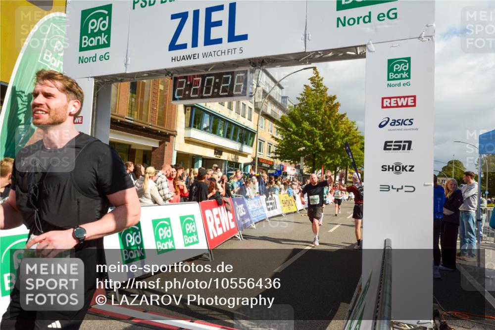 20.09.2026 - PSD Bank Halbmarathon LAZAROV Photography http://msf.ph/oto/10556436 20.09.2026 12:20:25 Ziel 1021, 1261, 1294, 1628, 1755, 1892, 2351, 3097, 3217, 4228, 4237, 4270, 4632, 4754 meine-sportfotos.de