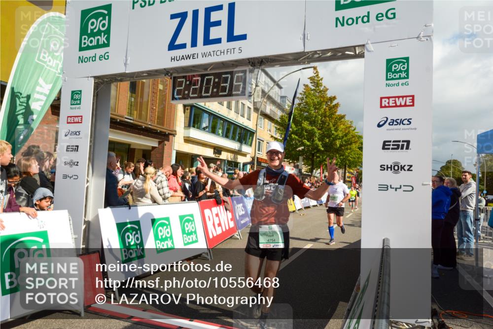 20.09.2026 - PSD Bank Halbmarathon LAZAROV Photography http://msf.ph/oto/10556468 20.09.2026 12:20:34 Ziel 1127, 1294, 2351, 2389, 2741, 3097, 3217, 3620, 4125, 4754 meine-sportfotos.de
