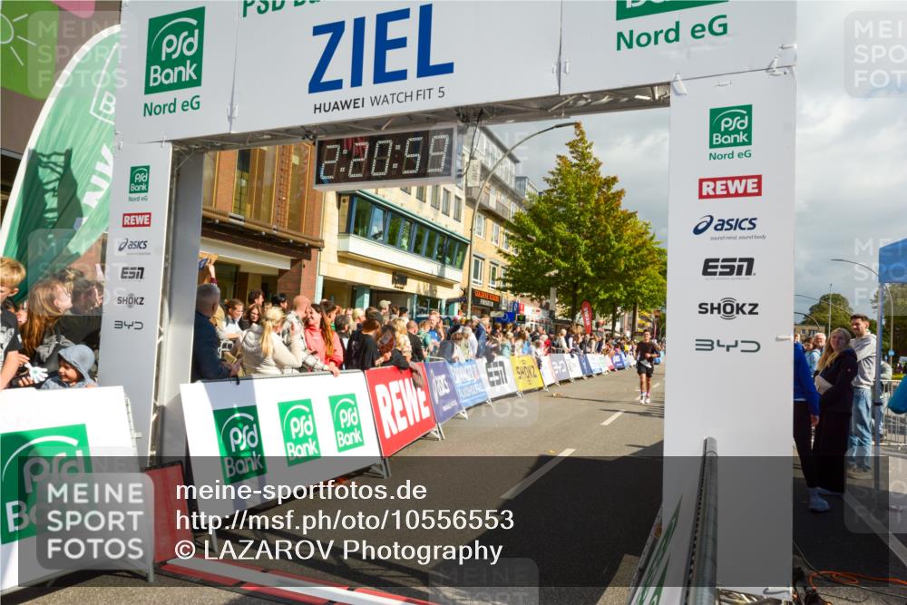 20.09.2026 - PSD Bank Halbmarathon LAZAROV Photography http://msf.ph/oto/10556553 20.09.2026 12:20:59 Ziel 1331, 3412, 4423, 4790 meine-sportfotos.de
