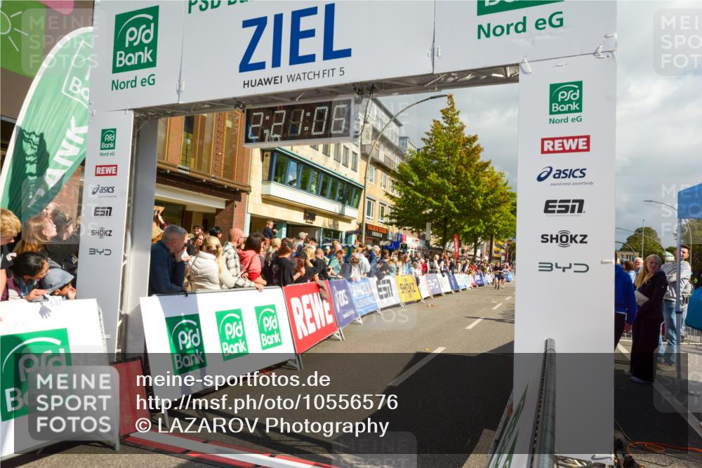 20.09.2026 - PSD Bank Halbmarathon LAZAROV Photography http://msf.ph/oto/10556576 20.09.2026 12:21:05 Ziel 1143, 1281, 2906, 2907, 4423 meine-sportfotos.de