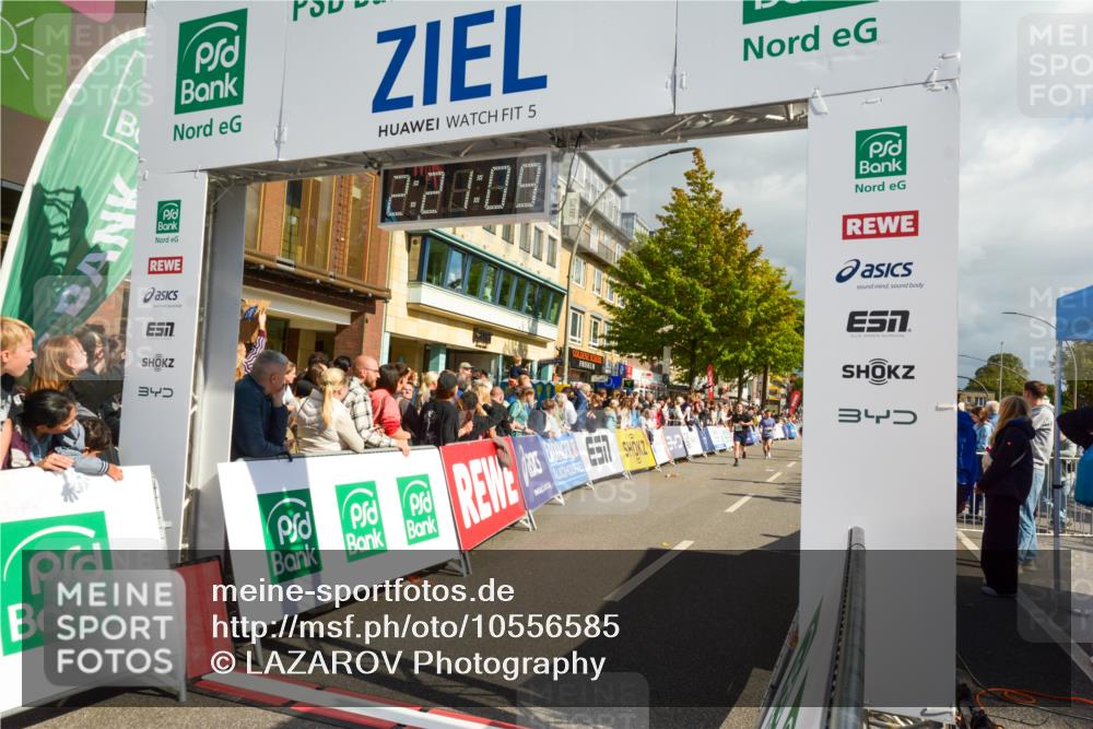 20.09.2026 - PSD Bank Halbmarathon LAZAROV Photography http://msf.ph/oto/10556585 20.09.2026 12:21:09 Ziel 1004, 1143, 1281, 2906, 2907, 4423 meine-sportfotos.de