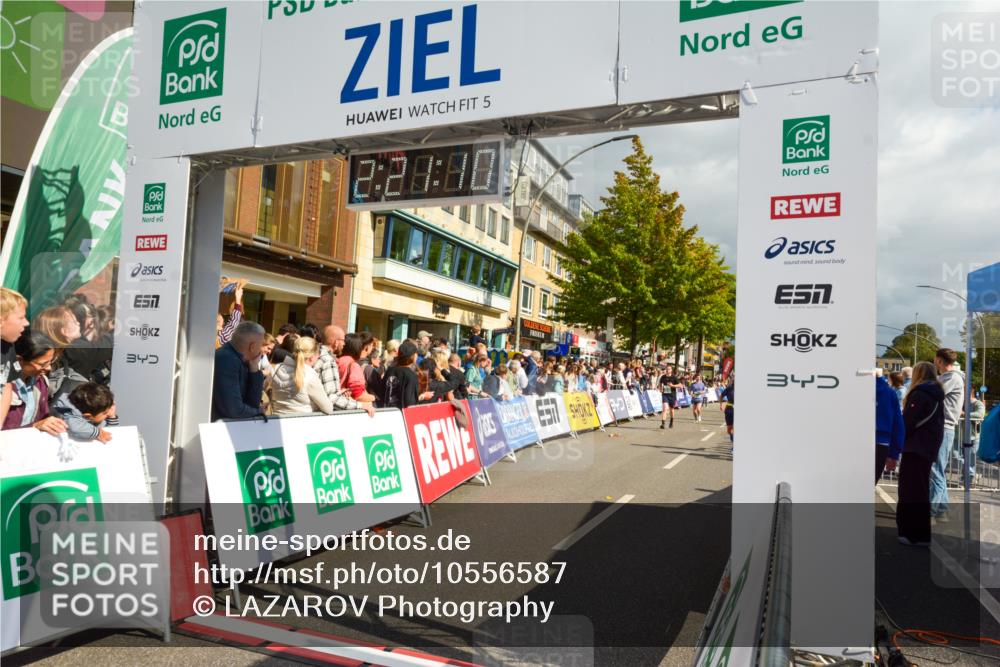 20.09.2026 - PSD Bank Halbmarathon LAZAROV Photography http://msf.ph/oto/10556587 20.09.2026 12:21:09 Ziel 1004, 1143, 1281, 2906, 2907, 4423 meine-sportfotos.de