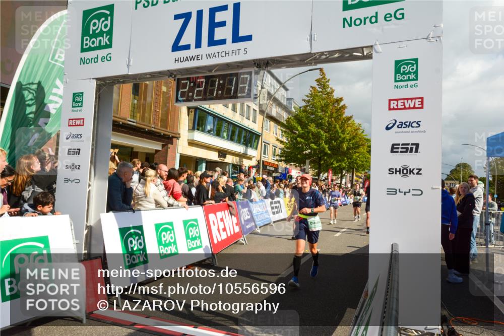 20.09.2026 - PSD Bank Halbmarathon LAZAROV Photography http://msf.ph/oto/10556596 20.09.2026 12:21:13 Ziel 1004, 1143, 1281, 2906, 2907, 3197 meine-sportfotos.de
