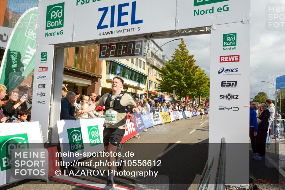 20.09.2026 - PSD Bank Halbmarathon LAZAROV Photography http://msf.ph/oto/10556612 20.09.2026 12:21:18 Ziel 1004, 1143, 1281, 1443, 1793, 2906, 2907, 3197, 3672 meine-sportfotos.de