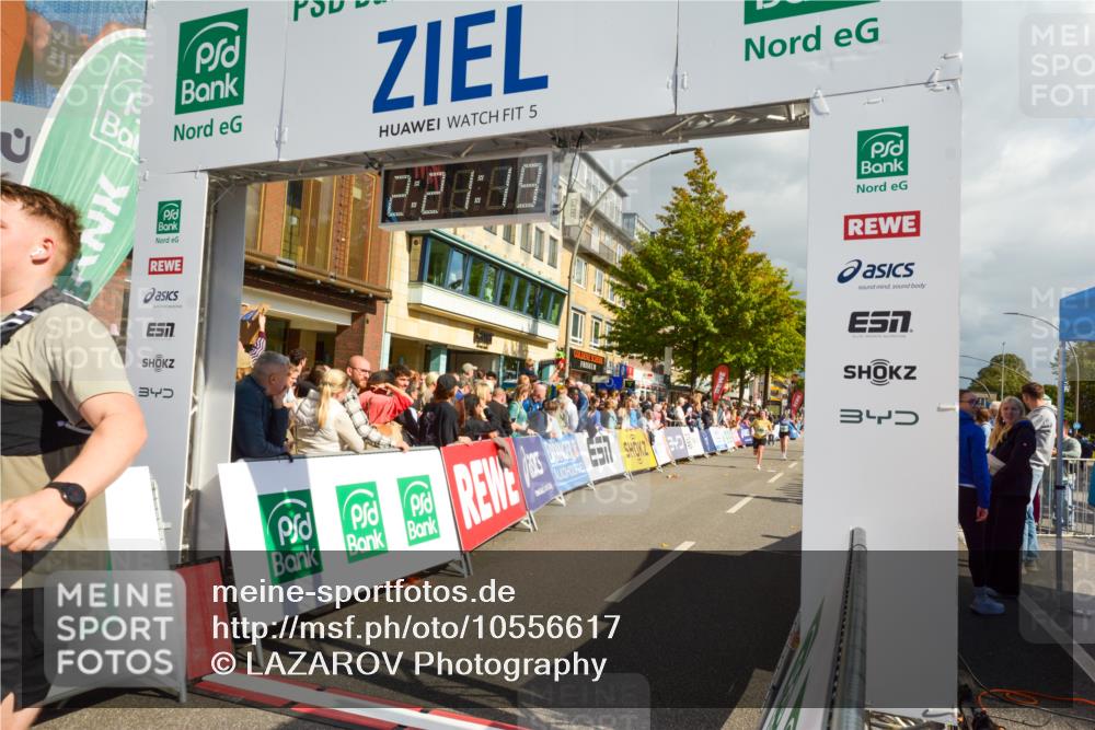 20.09.2026 - PSD Bank Halbmarathon LAZAROV Photography http://msf.ph/oto/10556617 20.09.2026 12:21:19 Ziel 1004, 1143, 1281, 1443, 1793, 2906, 2907, 3197, 3672 meine-sportfotos.de