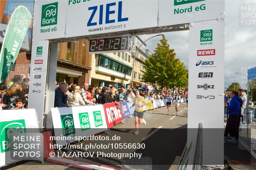 20.09.2026 - PSD Bank Halbmarathon LAZAROV Photography http://msf.ph/oto/10556630 20.09.2026 12:21:23 Ziel 1004, 1443, 1793, 2907, 3197, 3672 meine-sportfotos.de