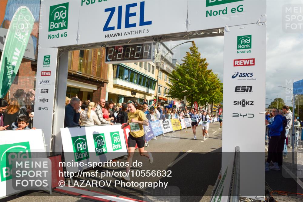 20.09.2026 - PSD Bank Halbmarathon LAZAROV Photography http://msf.ph/oto/10556632 20.09.2026 12:21:23 Ziel 1004, 1443, 1793, 2907, 3197, 3672 meine-sportfotos.de