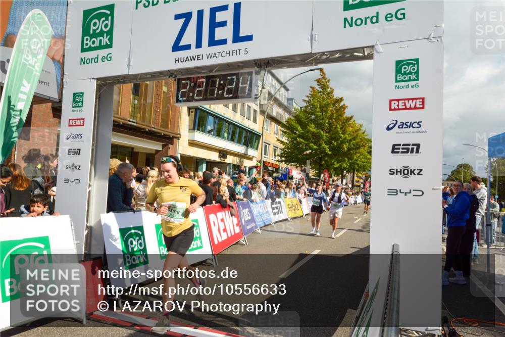 20.09.2026 - PSD Bank Halbmarathon LAZAROV Photography http://msf.ph/oto/10556633 20.09.2026 12:21:23 Ziel 1004, 1443, 1793, 2907, 3197, 3672 meine-sportfotos.de