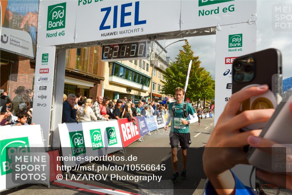 20.09.2026 - PSD Bank Halbmarathon LAZAROV Photography http://msf.ph/oto/10556645 20.09.2026 12:21:30 Ziel 1203, 1443, 1793, 3197, 3672, 4205 meine-sportfotos.de