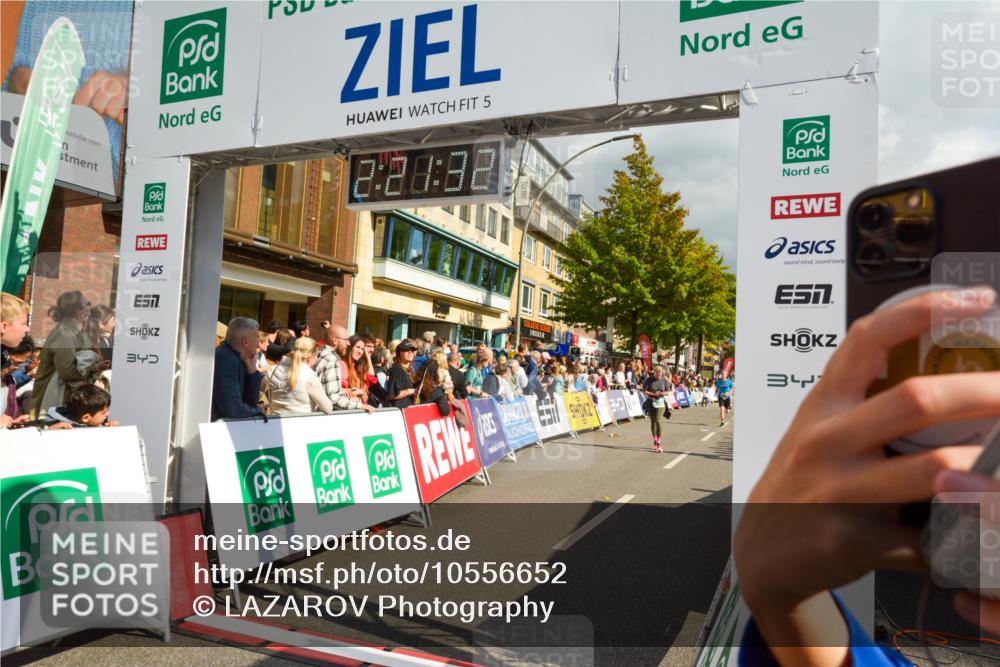 20.09.2026 - PSD Bank Halbmarathon LAZAROV Photography http://msf.ph/oto/10556652 20.09.2026 12:21:32 Ziel 1203, 1443, 1793, 3672, 4205 meine-sportfotos.de