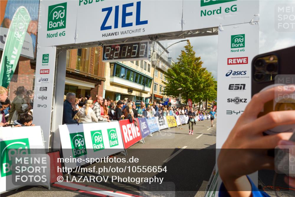 20.09.2026 - PSD Bank Halbmarathon LAZAROV Photography http://msf.ph/oto/10556654 20.09.2026 12:21:32 Ziel 1203, 1443, 1793, 3672, 4205 meine-sportfotos.de