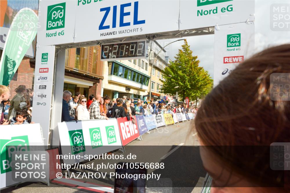20.09.2026 - PSD Bank Halbmarathon LAZAROV Photography http://msf.ph/oto/10556688 20.09.2026 12:21:41 Ziel 1041, 1097, 1203, 1659, 1714, 2419, 4205 meine-sportfotos.de