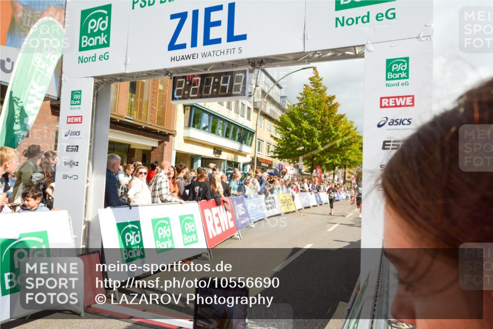20.09.2026 - PSD Bank Halbmarathon LAZAROV Photography http://msf.ph/oto/10556690 20.09.2026 12:21:42 Ziel 1041, 1097, 1203, 1659, 1714, 2419, 4205 meine-sportfotos.de