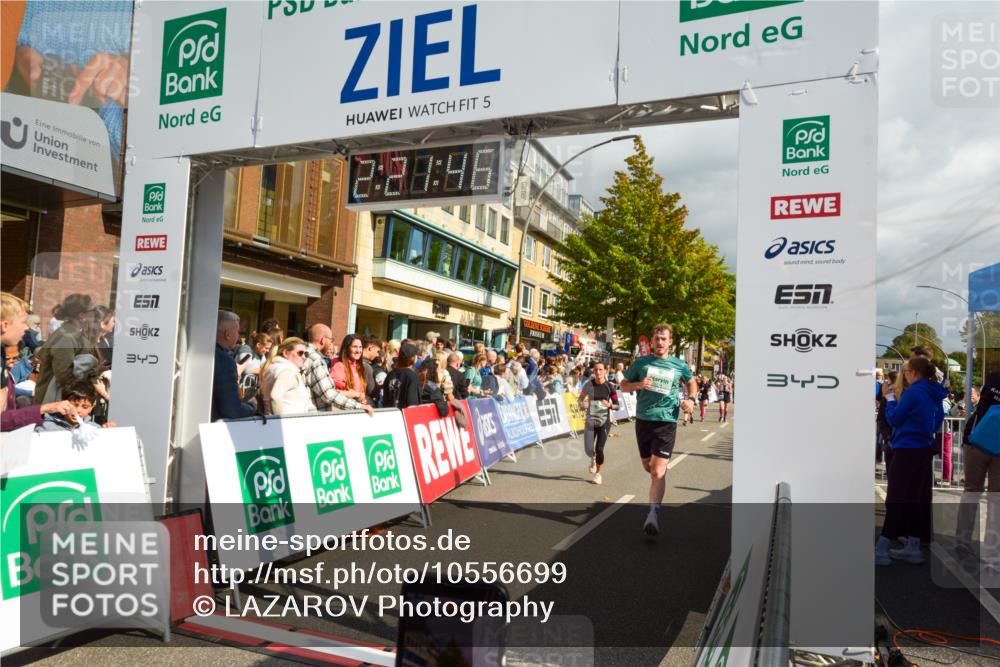 20.09.2026 - PSD Bank Halbmarathon LAZAROV Photography http://msf.ph/oto/10556699 20.09.2026 12:21:45 Ziel 1041, 1097, 1659, 1714, 2060, 2419, 2917, 4303, 4310, 4315 meine-sportfotos.de