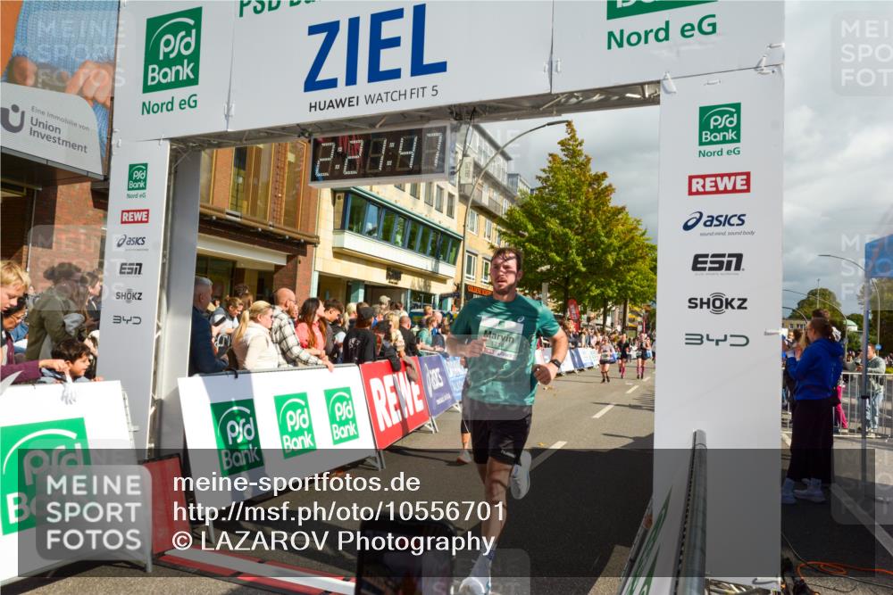 20.09.2026 - PSD Bank Halbmarathon LAZAROV Photography http://msf.ph/oto/10556701 20.09.2026 12:21:46 Ziel 1041, 1097, 1659, 1714, 2060, 2419, 2917, 4303, 4310, 4315 meine-sportfotos.de