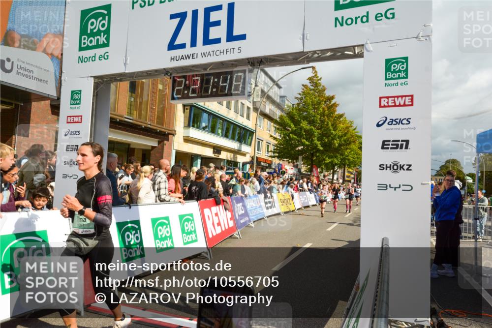 20.09.2026 - PSD Bank Halbmarathon LAZAROV Photography http://msf.ph/oto/10556705 20.09.2026 12:21:48 Ziel 1041, 1097, 1659, 1714, 2060, 2235, 2419, 2917, 4303, 4310, 4315 meine-sportfotos.de