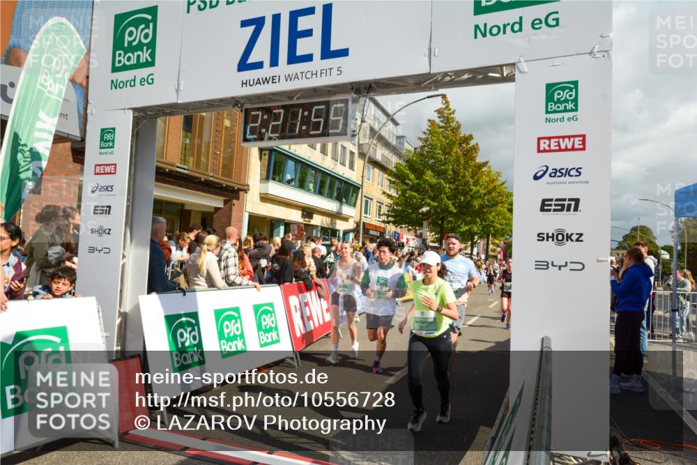 20.09.2026 - PSD Bank Halbmarathon LAZAROV Photography http://msf.ph/oto/10556728 20.09.2026 12:21:55 Ziel 1041, 1659, 2060, 2235, 2419, 2917, 3741, 4303, 4310, 4315 meine-sportfotos.de