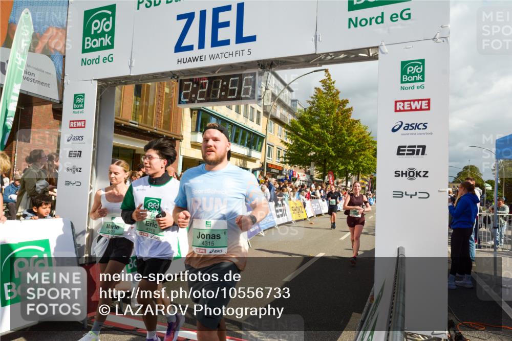 20.09.2026 - PSD Bank Halbmarathon LAZAROV Photography http://msf.ph/oto/10556733 20.09.2026 12:21:56 Ziel 1041, 1659, 2060, 2235, 2419, 2770, 2917, 3741, 4303, 4310, 4315 meine-sportfotos.de