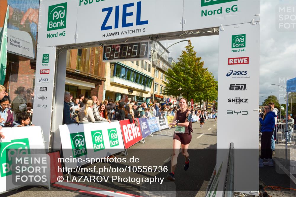 20.09.2026 - PSD Bank Halbmarathon LAZAROV Photography http://msf.ph/oto/10556736 20.09.2026 12:21:57 Ziel 1041, 1659, 1773, 2060, 2235, 2419, 2770, 2917, 3741, 4303, 4310, 4315, 4413 meine-sportfotos.de