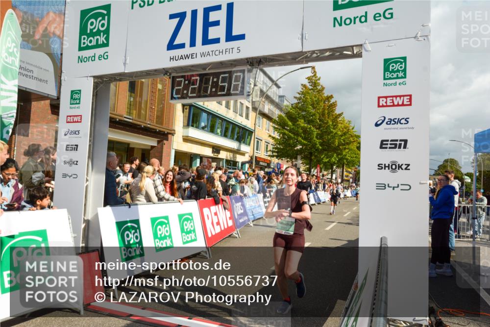 20.09.2026 - PSD Bank Halbmarathon LAZAROV Photography http://msf.ph/oto/10556737 20.09.2026 12:21:57 Ziel 1041, 1659, 1773, 2060, 2235, 2419, 2770, 2917, 3741, 4303, 4310, 4315, 4413 meine-sportfotos.de