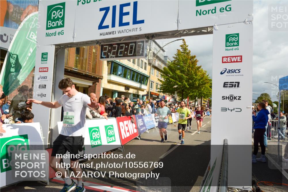 20.09.2026 - PSD Bank Halbmarathon LAZAROV Photography http://msf.ph/oto/10556769 20.09.2026 12:22:07 Ziel 1329, 1773, 1991, 2770, 3014, 3560, 3741, 4361, 4413 meine-sportfotos.de