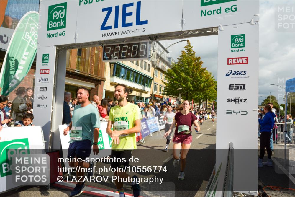 20.09.2026 - PSD Bank Halbmarathon LAZAROV Photography http://msf.ph/oto/10556774 20.09.2026 12:22:09 Ziel 1329, 1773, 1991, 2770, 3014, 3560, 3741, 4361, 4413 meine-sportfotos.de