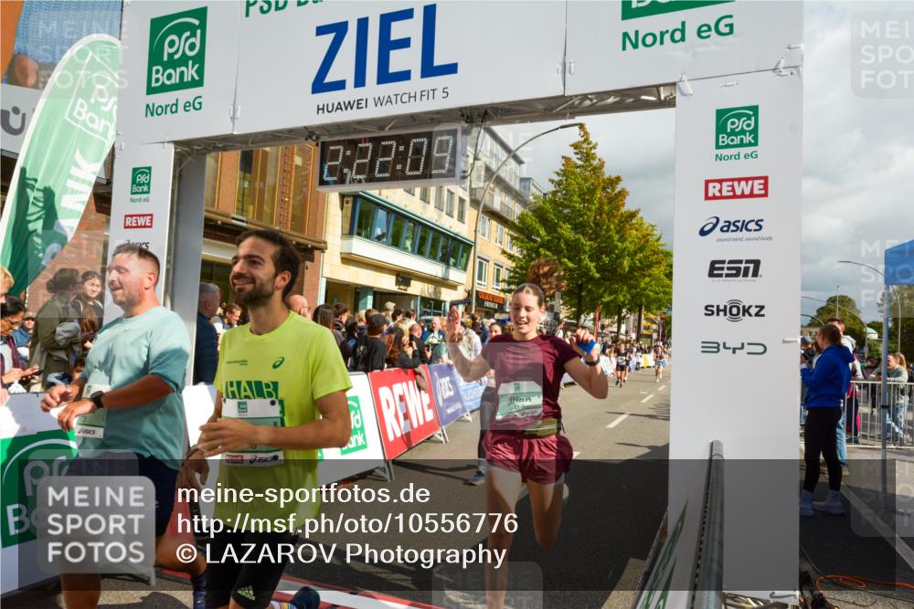 20.09.2026 - PSD Bank Halbmarathon LAZAROV Photography http://msf.ph/oto/10556776 20.09.2026 12:22:09 Ziel 1329, 1773, 1991, 2770, 3014, 3560, 3741, 4361, 4413 meine-sportfotos.de