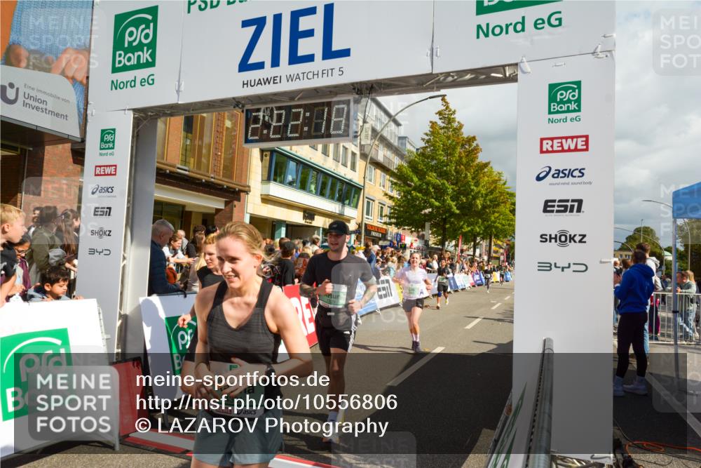 20.09.2026 - PSD Bank Halbmarathon LAZAROV Photography http://msf.ph/oto/10556806 20.09.2026 12:22:17 Ziel 1329, 1825, 1991, 2996, 3462, 3560, 4337, 4361 meine-sportfotos.de
