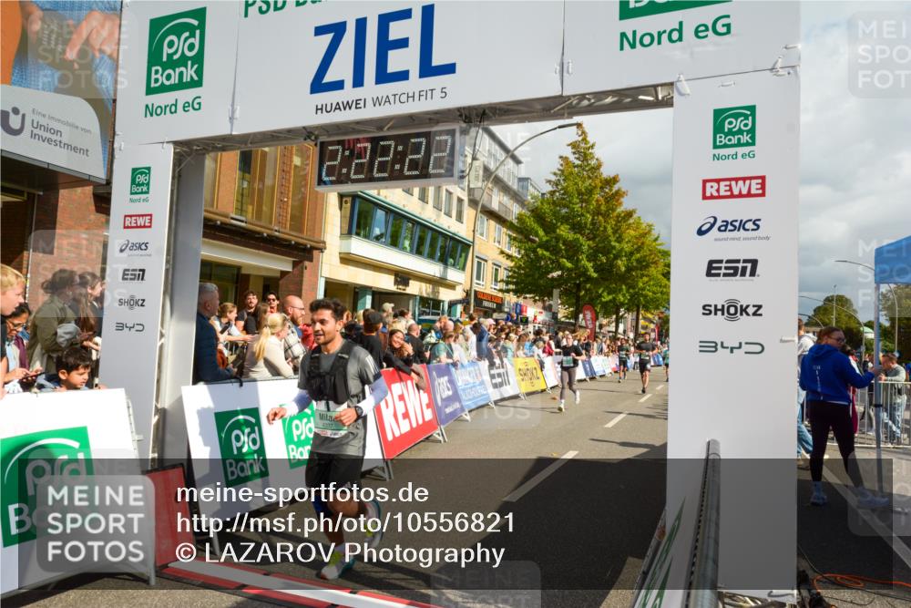 20.09.2026 - PSD Bank Halbmarathon LAZAROV Photography http://msf.ph/oto/10556821 20.09.2026 12:22:21 Ziel 1329, 1825, 1991, 2996, 3462, 3560, 4337, 4361, 4362 meine-sportfotos.de