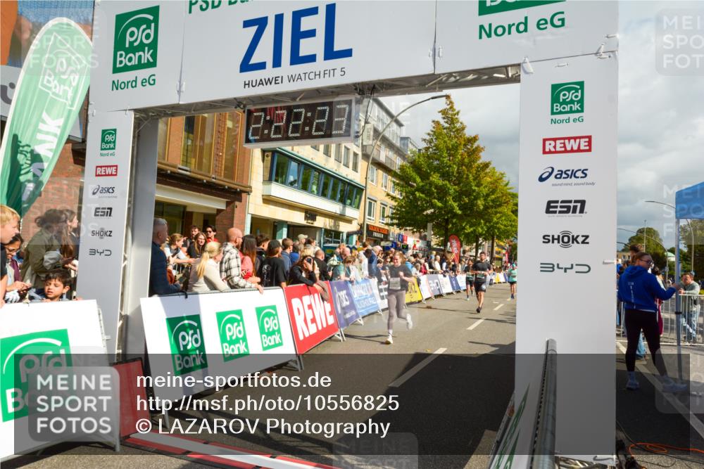 20.09.2026 - PSD Bank Halbmarathon LAZAROV Photography http://msf.ph/oto/10556825 20.09.2026 12:22:23 Ziel 1329, 1825, 1991, 2996, 3462, 3560, 4337, 4361, 4362, 4666 meine-sportfotos.de