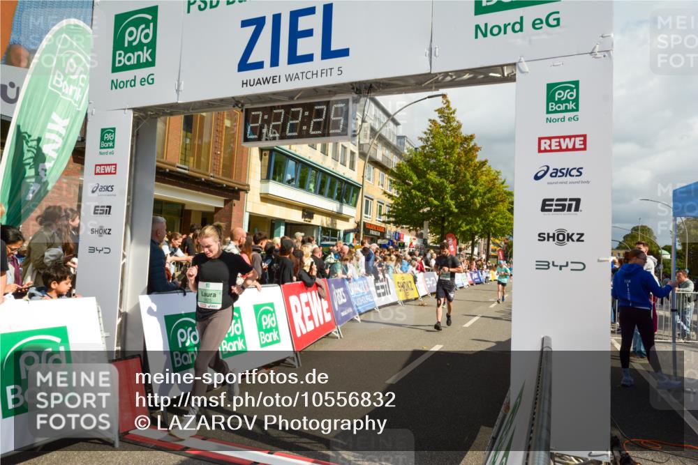 20.09.2026 - PSD Bank Halbmarathon LAZAROV Photography http://msf.ph/oto/10556832 20.09.2026 12:22:25 Ziel 1825, 2996, 3462, 4337, 4362, 4388, 4666 meine-sportfotos.de