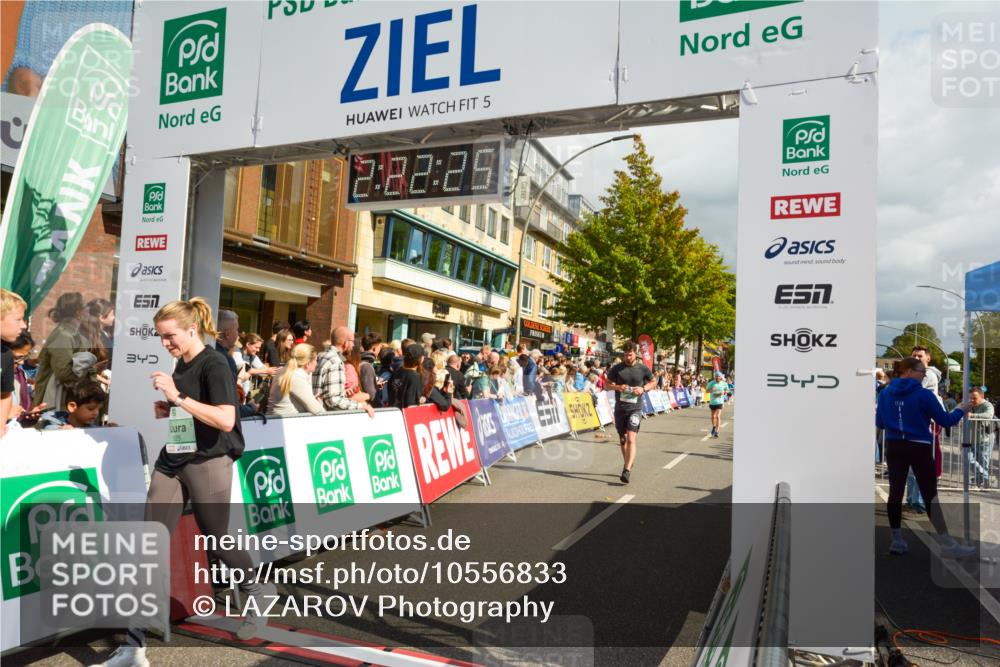 20.09.2026 - PSD Bank Halbmarathon LAZAROV Photography http://msf.ph/oto/10556833 20.09.2026 12:22:25 Ziel 1825, 2996, 3462, 4337, 4362, 4388, 4666 meine-sportfotos.de