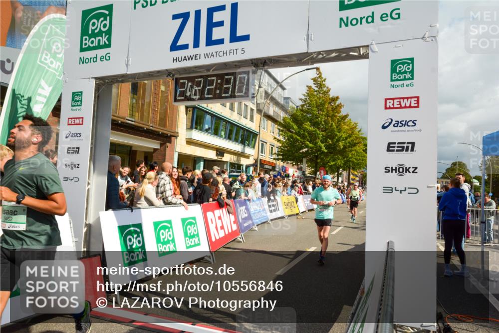 20.09.2026 - PSD Bank Halbmarathon LAZAROV Photography http://msf.ph/oto/10556846 20.09.2026 12:22:29 Ziel 1657, 1767, 1825, 2996, 3462, 4161, 4333, 4362, 4388, 4666 meine-sportfotos.de
