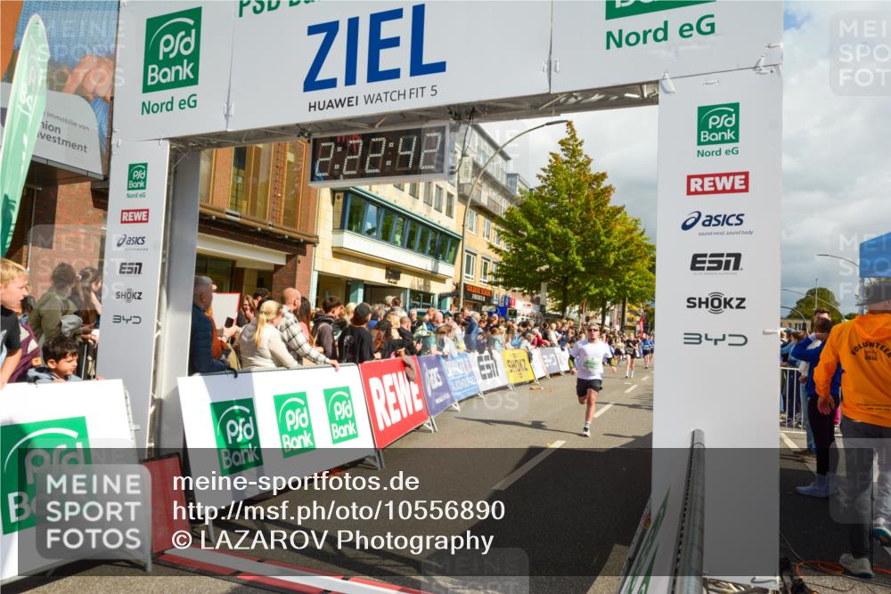 20.09.2026 - PSD Bank Halbmarathon LAZAROV Photography http://msf.ph/oto/10556890 20.09.2026 12:22:42 Ziel 1657, 1767, 1939, 2392, 2710, 3245, 3358, 3541, 4032, 4161, 4333, 4388 meine-sportfotos.de