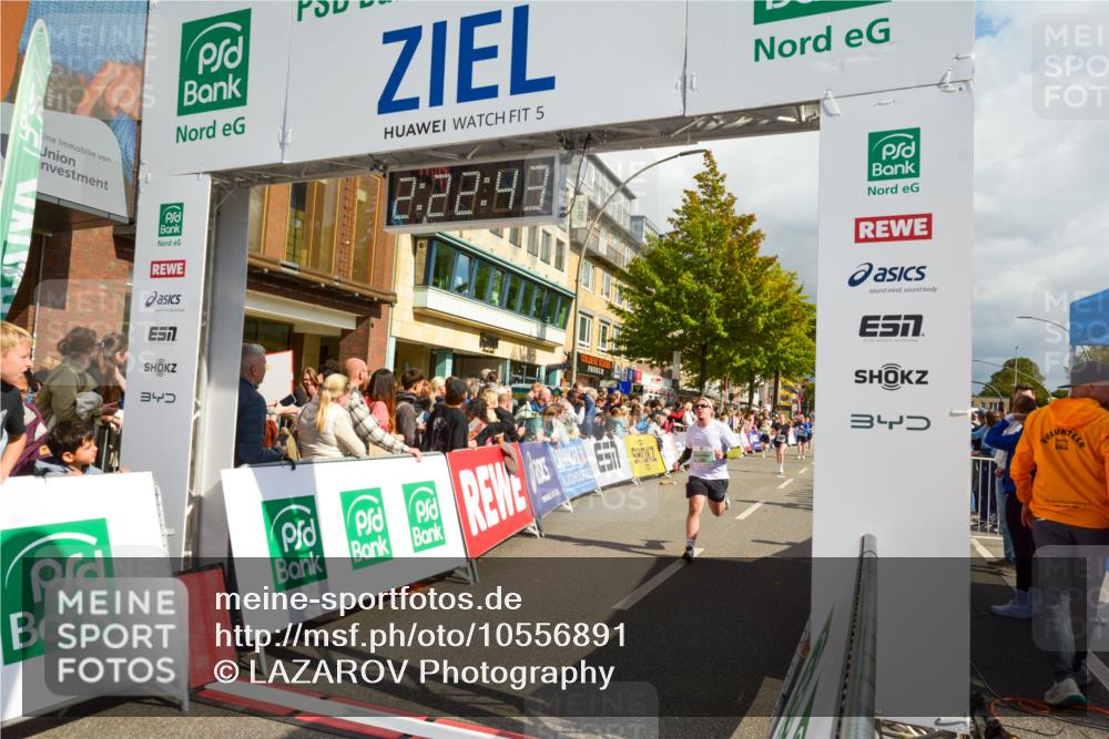 20.09.2026 - PSD Bank Halbmarathon LAZAROV Photography http://msf.ph/oto/10556891 20.09.2026 12:22:42 Ziel 1657, 1767, 1939, 2392, 2710, 3245, 3358, 3541, 4032, 4161, 4333, 4388 meine-sportfotos.de