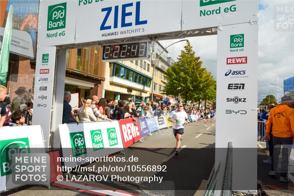 20.09.2026 - PSD Bank Halbmarathon LAZAROV Photography http://msf.ph/oto/10556892 20.09.2026 12:22:42 Ziel 1657, 1767, 1939, 2392, 2710, 3245, 3358, 3541, 4032, 4161, 4333, 4388 meine-sportfotos.de