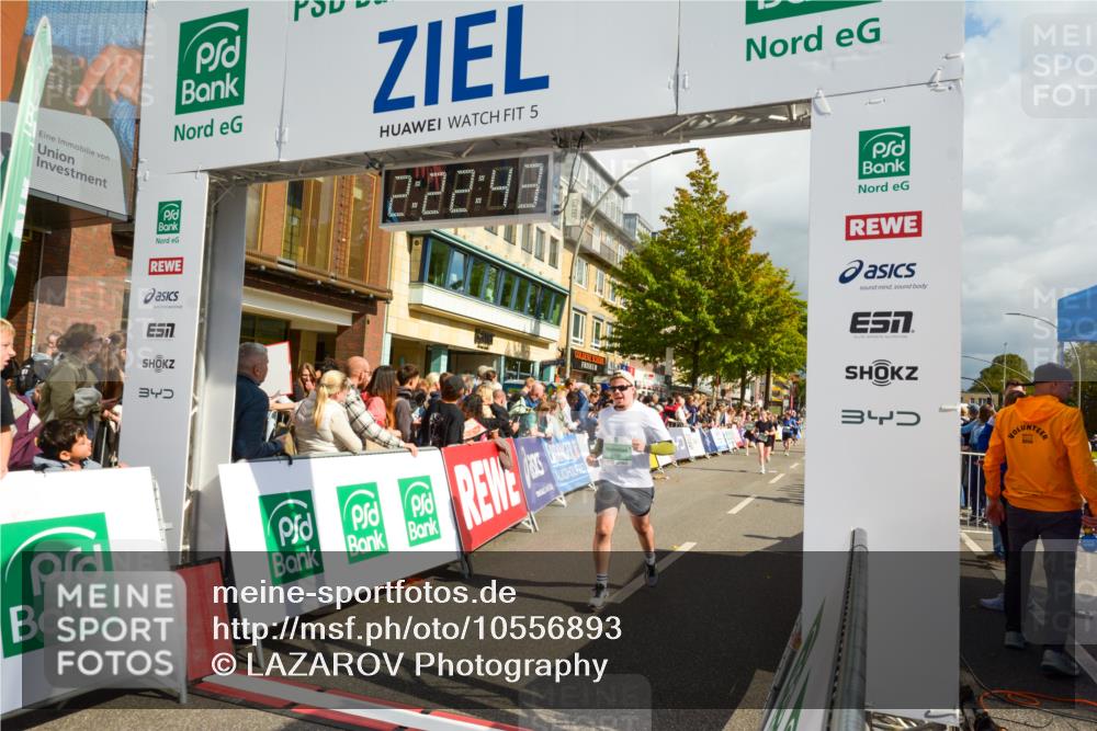 20.09.2026 - PSD Bank Halbmarathon LAZAROV Photography http://msf.ph/oto/10556893 20.09.2026 12:22:43 Ziel 1657, 1767, 1939, 2392, 2710, 3245, 3358, 3541, 4032, 4161, 4333, 4388 meine-sportfotos.de