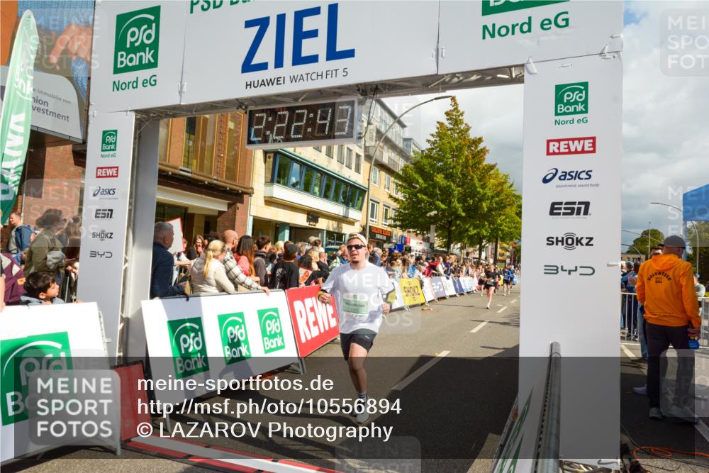 20.09.2026 - PSD Bank Halbmarathon LAZAROV Photography http://msf.ph/oto/10556894 20.09.2026 12:22:43 Ziel 1657, 1767, 1939, 2392, 2710, 3245, 3358, 3541, 4032, 4161, 4333, 4388 meine-sportfotos.de